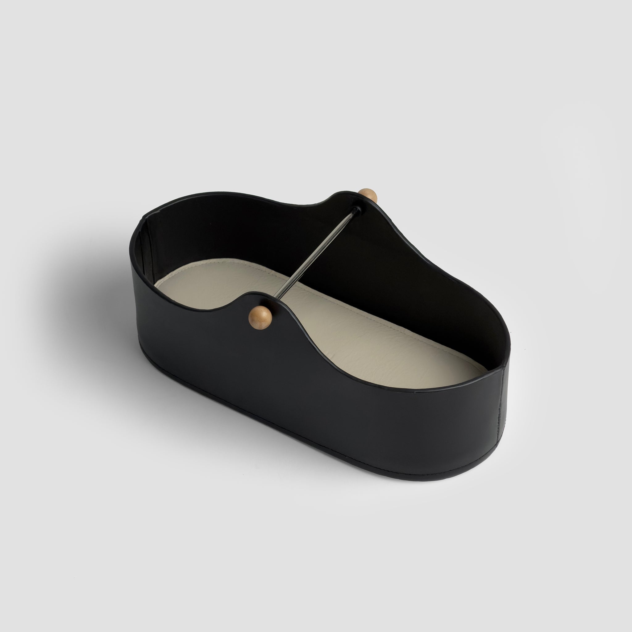 016-2 Caddy L - Black