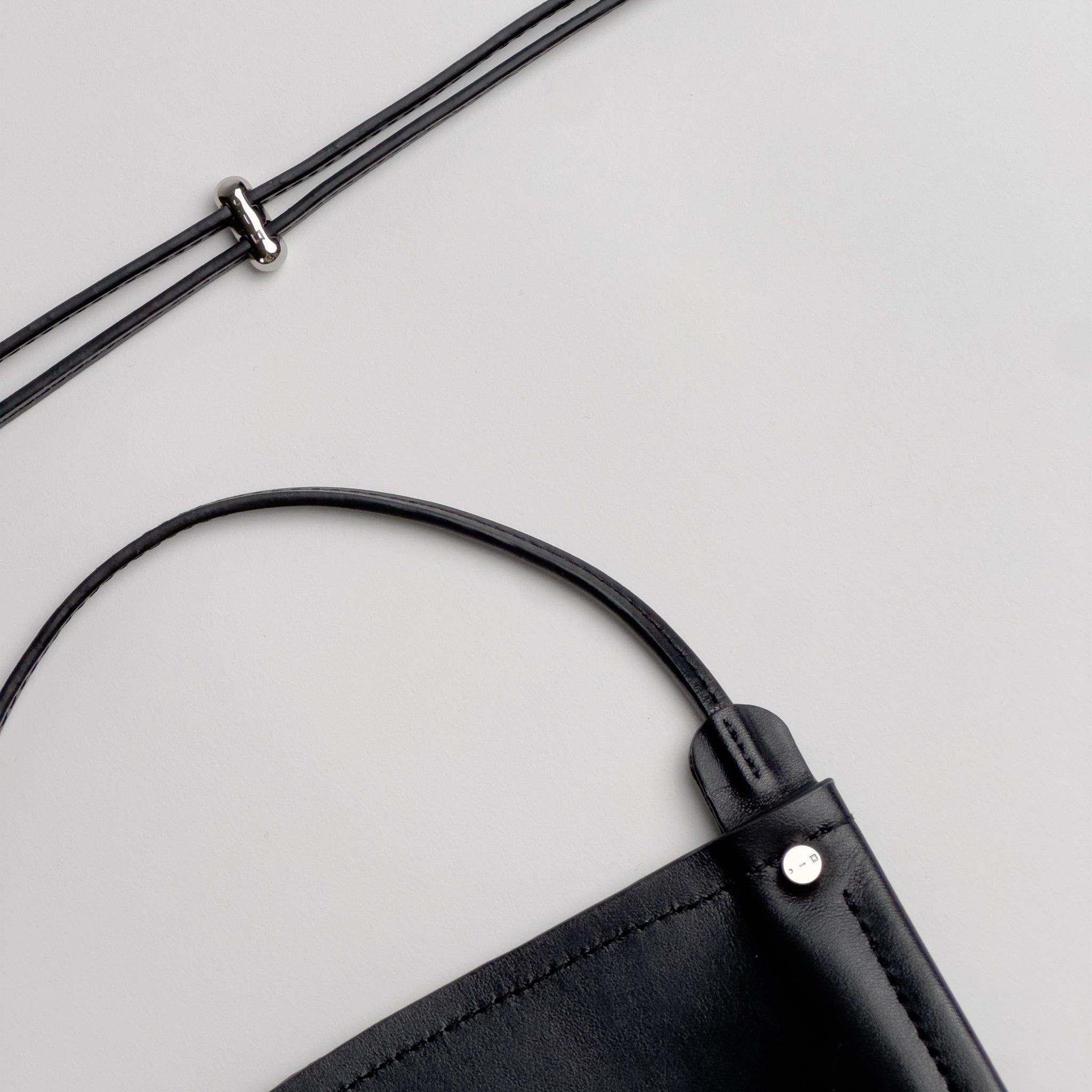 ショルダーバッグ・ポシェット Minimal Leather Dual Pocket Shoulder Bag MiniBlack Marc Jacobs Marc Jacobs The Dual Chain Mini Bag - Shoulder